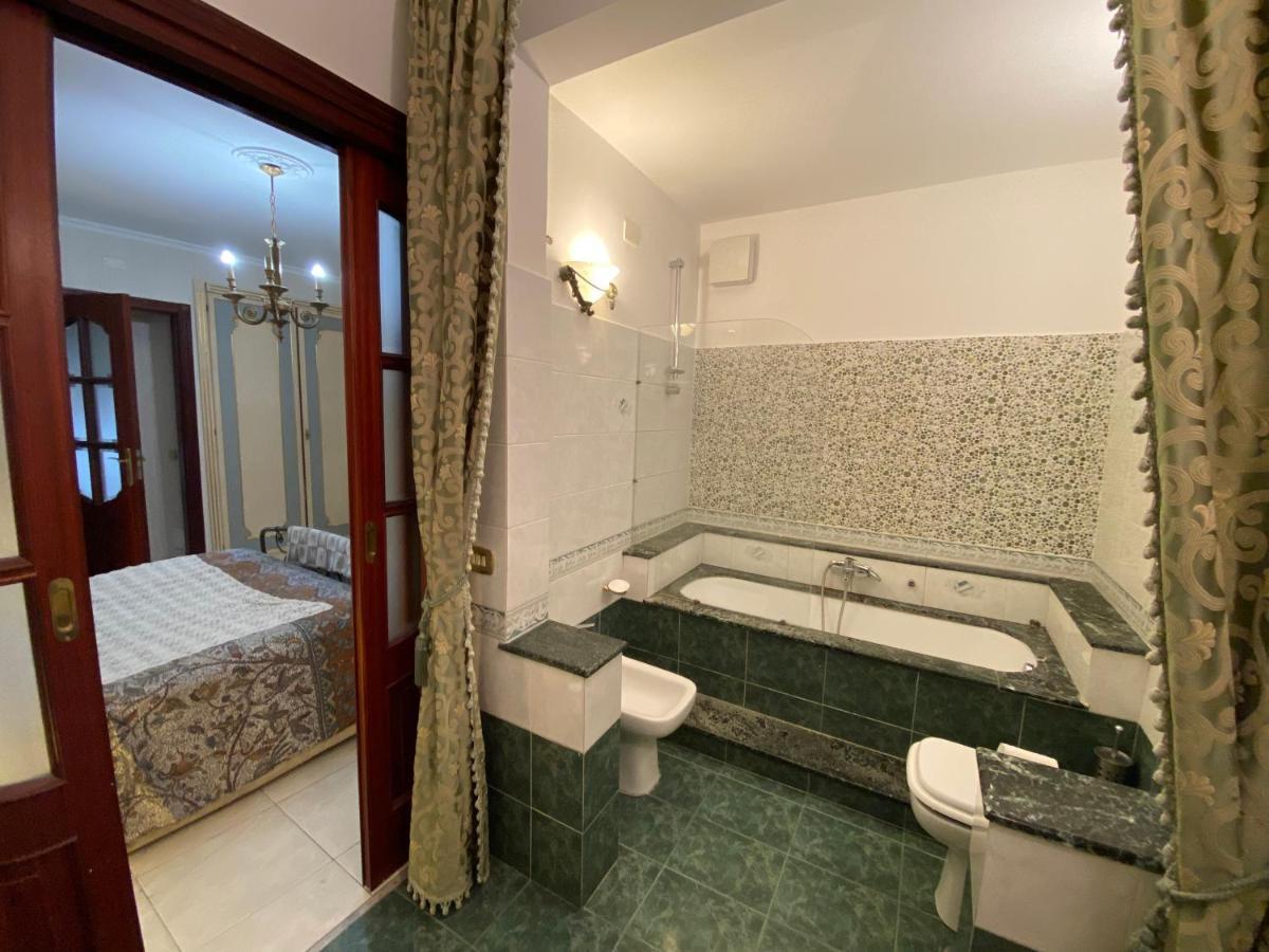 Apartmán Casa Kamalei, Tra Plebiscito E Lungomare Neapol Exteriér fotografie