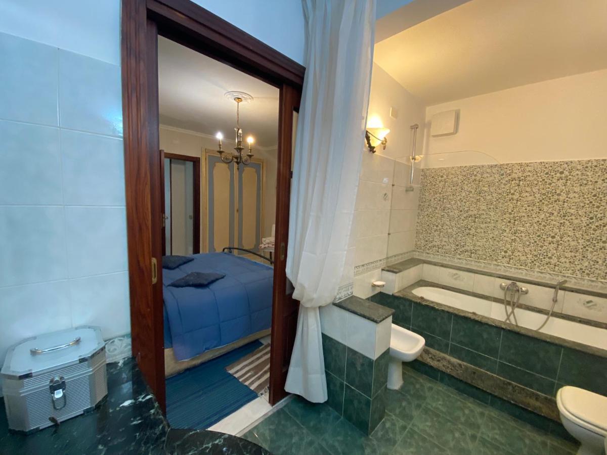 Apartmán Casa Kamalei, Tra Plebiscito E Lungomare Neapol Exteriér fotografie